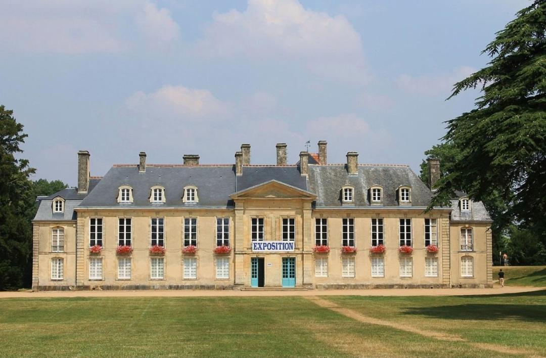La Chambre Des Remparts Фалез Екстер'єр фото