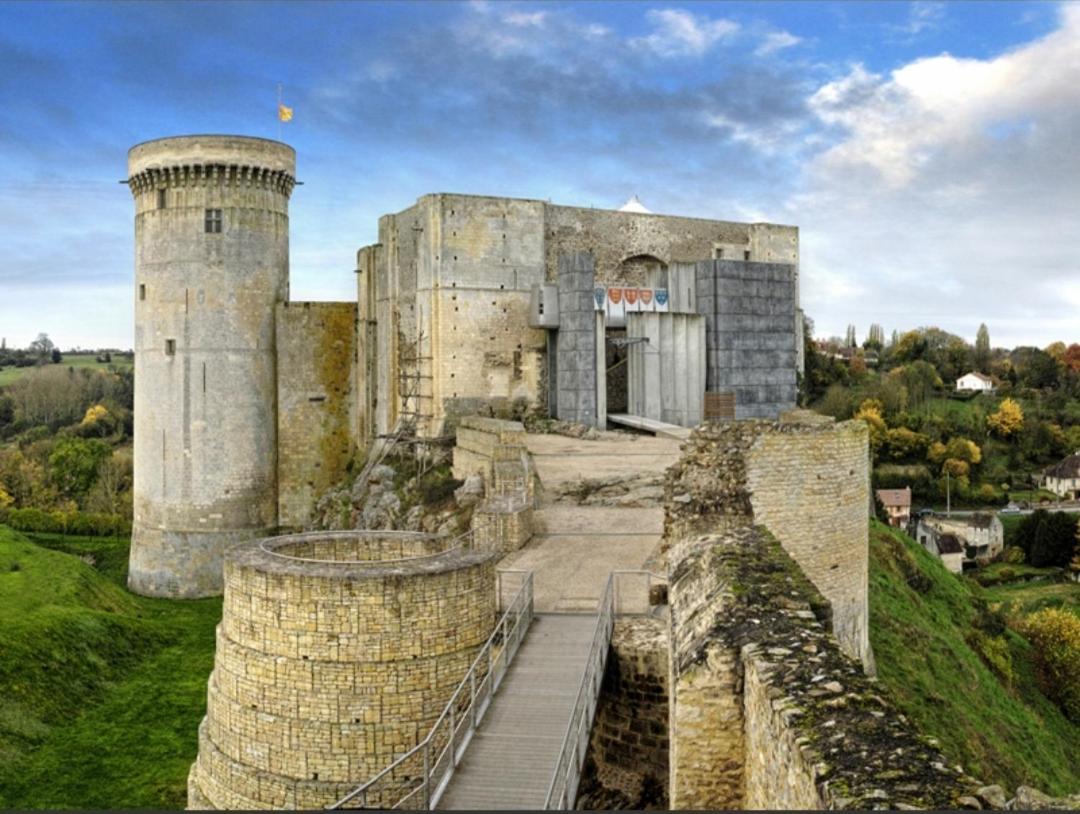 La Chambre Des Remparts Фалез Екстер'єр фото